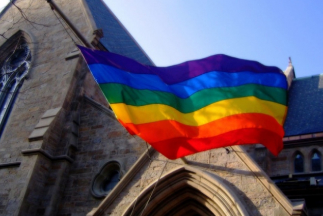 rainbow flag church_flickr